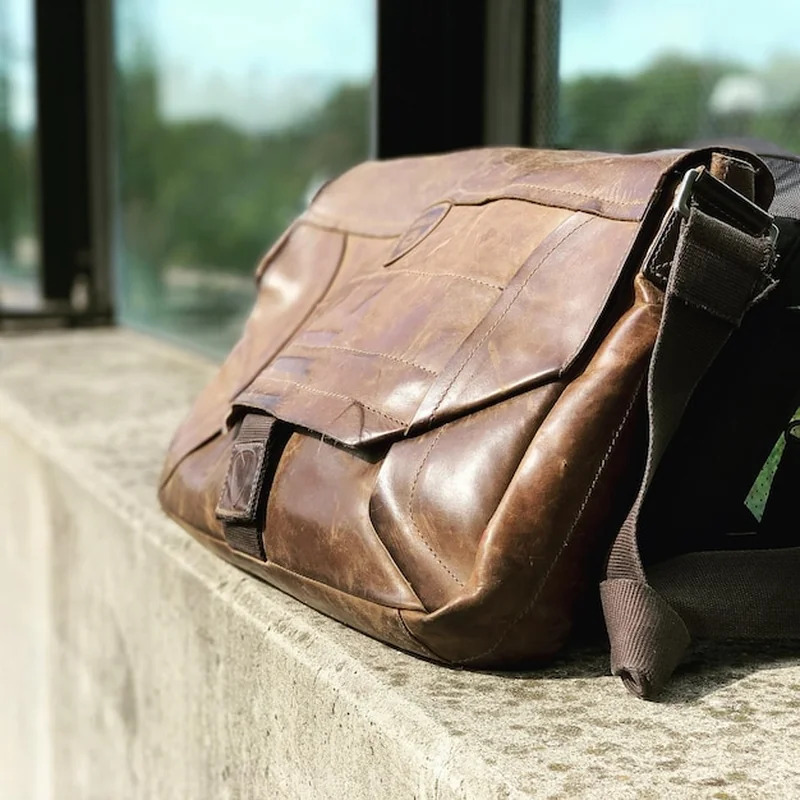 Sennik torebka – co oznacza sen o zgubionej torebce?